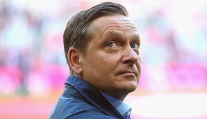 Horst Heldt versucht sich nach seiner Zeit auf Schalke nun in Hannover