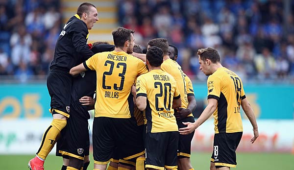 Dynamo Dresden jubelt beim Spiel gegen den SV Darmstadt