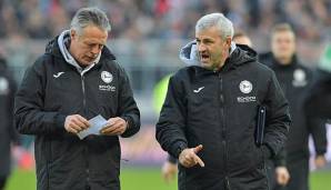 Bielefelds Coach Uwe Neuhaus und Co-Trainer Peter Nemeth wollen an der Tabellenspitze bleiben.