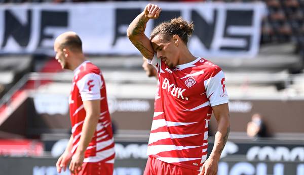 Der Abstieg rückt für die Würzburger Kickers in der 2. Bundesliga immer näher.