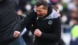 Christoph Dabrowski bleibt auch nach dem Jahreswechsel Cheftrainer des Zweitligisten Hannover 96.