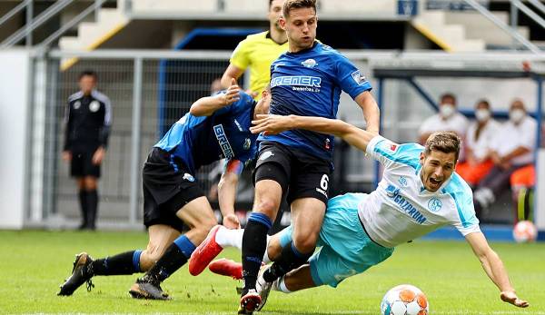 Im September letzten Jahres trafen sich die beiden Teams im Hinspiel. Der FC Schalke 04 gewann die Partie am Ende knapp mit 1:0.