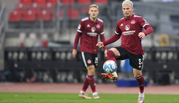 Der 1. FC Nürnberg ist heute in der 2. Bundesliga bei Hansa Rostock gefordert.