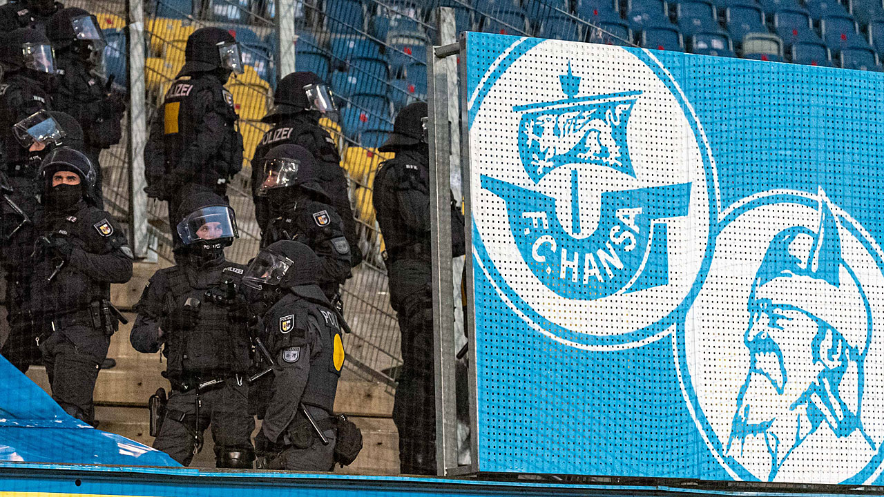 Eine Vollkatastrophe! Hansa Rostock kündigt nach Fan-Ausschreitungen harte Konsequenzen an
