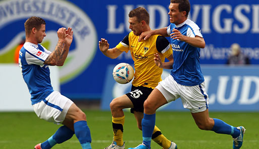 Hansa Rostock und Alemannia Aachen lieferten sich eine umkämpfte Partie