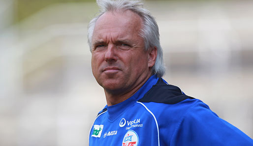 Hansa-Trainer Peter Vollmann wartet weiter auf den ersten Saisonsieg seiner Mannschaft