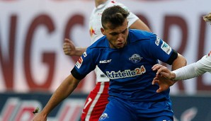 Kevin Stögers Freistoß verwandelte Niklas Hoheneder zum 1:0 für Paderborn
