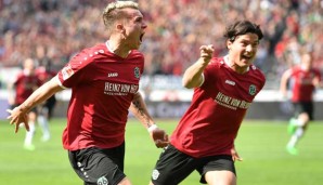 Felix Klaus (l.) schoss Hannover gegen den VfB Stuttgart in Führung