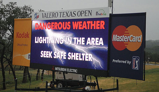 Die Texas Open wurden wegen Gewitter und starker Regenfälle unterbrochen