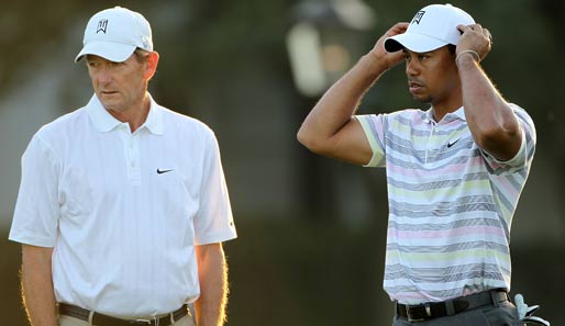 Tiger Woods und Hank Haney (l.) gehen in Zukunft getrennte Wege