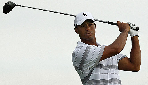 Tiger Woods spielt in Shanghai auf Sieg