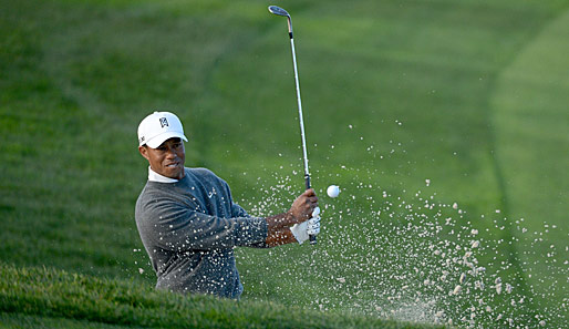 Superstar Tiger Woods konnte vor dem Abbruch der Schlussrunde seinen Vorsprung ausbauen