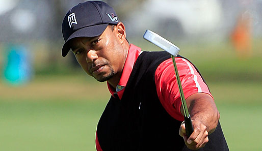 Tiger Woods siegte beim Einladungsturnier in Orlando und übernahm damit die Weltrangliste
