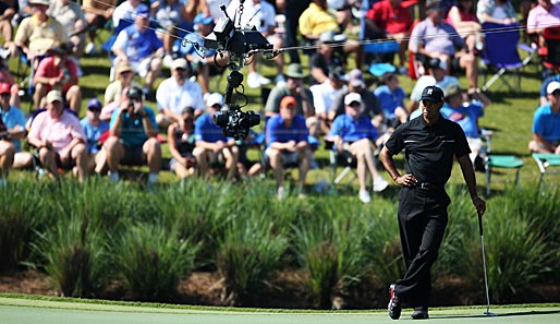 Flirten mit der Kamera? Die Chancen stehen gut für Tiger Woods: Er liegt auf Platz zwei.