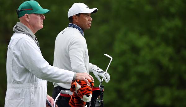 Die Schläger von Tiger Woods wurden für viel Geld versteigert.