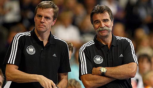 Der alte Bundestrainer und sein Nachfolger: Heiner Brand (r.) und Martin Heuberger