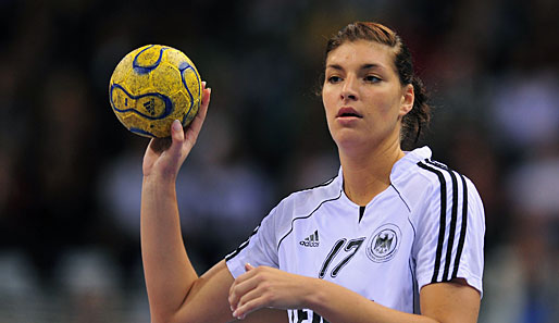 Franziska Mietzner gewann mit den deutschen Handballerinnen klar gegen Kasachstan