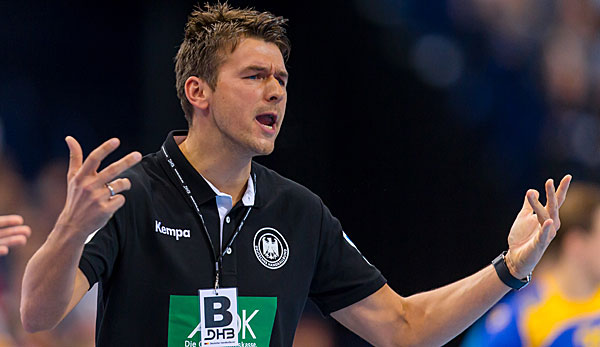 Christian Prokop an der Seitenlinie beim Handball