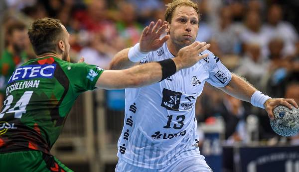 Steffen Weinhold and THW Kiel won the Supercup against champions Magdeburg.