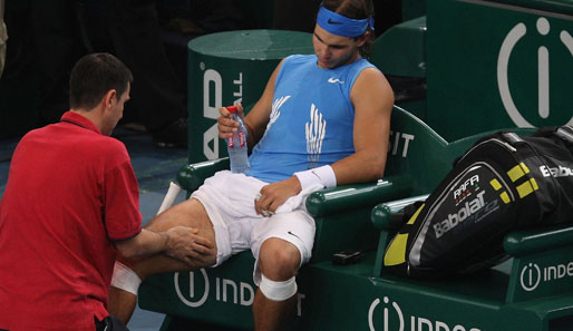 Rafael Nadal während einer Behandlungspause. Die harte Saison hat ihre Spuren hinterlassen