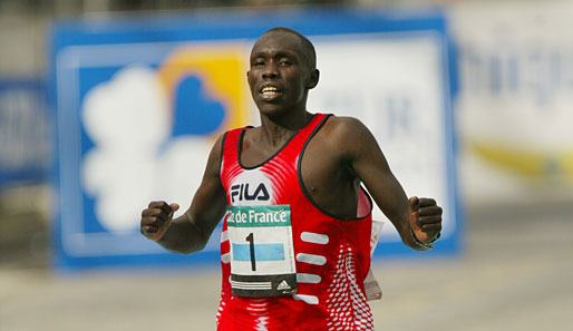 Raymond Kipkoech siegte im Jahr 2004 beim Paris Marathon