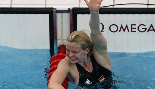Olympiasiegerin Britta Steffen schwimmt Weltrekord über 100m Feistil