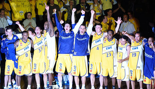 Die EWE Baskets Oldenburg feierten 2009 ihre erste deutsche Meisterschaft