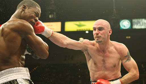 Im September 2007 entthronte Kelly Pavlik (r.) WBC-Champion Jermain Taylor durch technischen K.o.