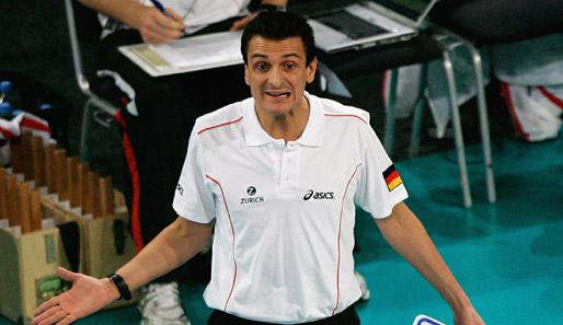 Frauen-Nationaltrainer Giovanni Guidetti wurde am 20. September 1972 in Modena geboren