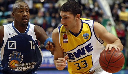 Miladin Pekovic (r.) spielte von 2007 bis Ende der vergangenen Saison in Oldenburg