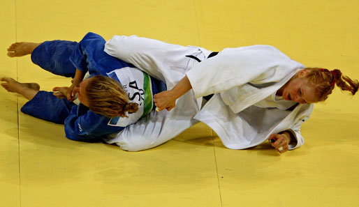 Annett Böhm (r.) gewann 2004 bei den Olympischen Spielen in Athen die Bronzemedaille im Judo