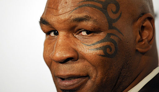 Mike Tyson hat eine Kampfbilanz von 50-6-0