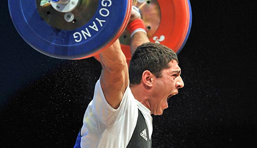 Der Armenier Gevorik Poghosyan holte mit einer Leistung von 369kg Gold