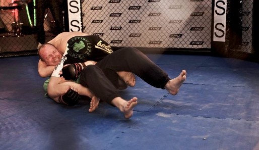 SPOX-Reporter Benny Semmler im Infight mit MMA-Fighter Dennis Siver