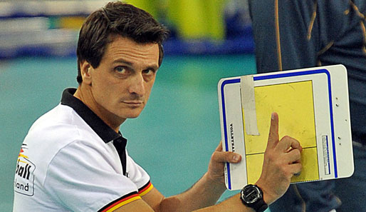 Bundestrainer Giovanni Guidetti war mit dem Auftritt seiner Volleyballerinnen zufrieden