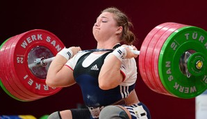 Tatjana Kaschirina aus Russland gewann mit einer Zweikampfleistung von 332 kg den WM-Titel