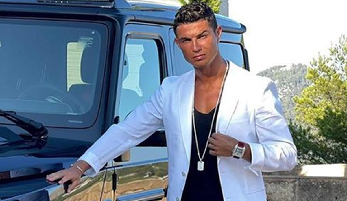 Zu seinem 35. Geburtstag hat Cristiano Ronaldo 2020 einen Brabus von seiner Freundin Georgina Rodriguez geschenkt bekommen. Es ist bei weitem nicht sein teuerster Wagen. Wir zeigen die Luxus-Autos der Sportstars.