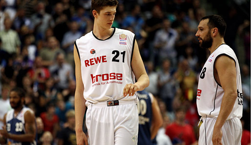 Erzielten gemeinsam 27 Punkte für die Brose Baskets Bamberg: Tibor Pleiß (l.) und Pedrag Suput