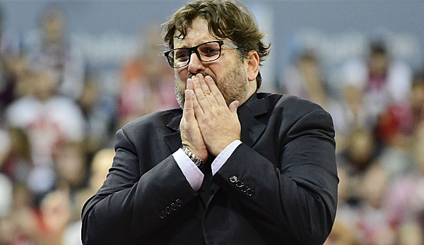 Bamberg-Coach Andrea Trinchieri ist nach der Niederlage sichtlich enttäuscht.