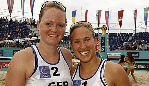 Julia Sude (l.) und Jana Köhler feierten einen erfolgreichen Auftakt bei der Beachvolleyball-EM
