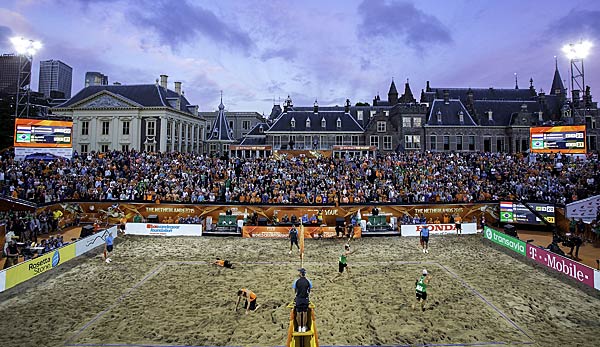 Die Beachvolleyball-EM, hier in Den Haag, findet 2019 in Hamburg statt