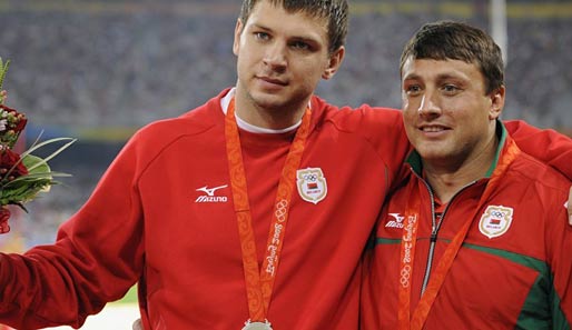 Der CAS entscheidet über die Olympiamedaillen von Wadim Dewjatowski (li.) und Iwan Tichon