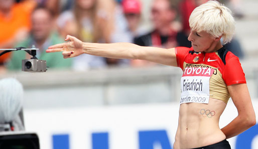 Für Olympia 2012 will die Hochspringerin Ariane Friedrich wieder fit sein