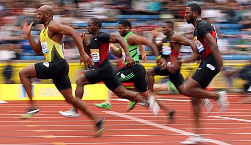 Asafa Powell (l.) wird bei der Weltmeisterschaft nicht über 100 Meter starten