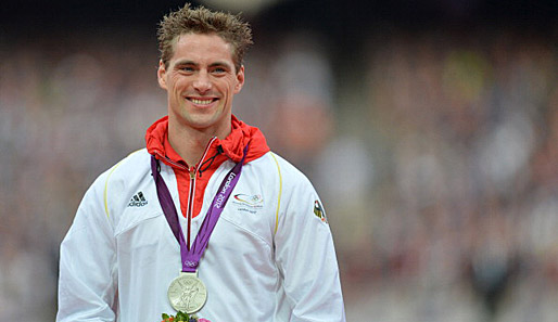 Björn Otto freut sich über den Gewinn der Silbermedaille in London 2012