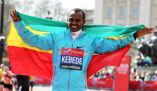 Tsegay Kedebe überholte einen Kilometer vor dem Ziel Geoffrey Mutai und siegte in London