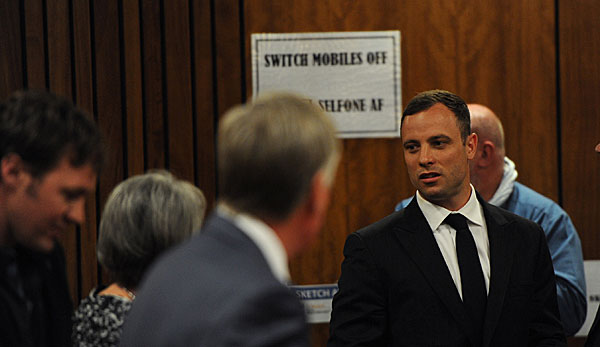 Der Sozialarbeiter schlägt drei Jahre hausarrest für Oscar Pistorius vor