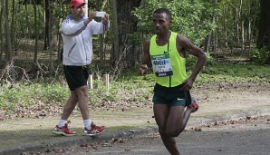 Kenenisa Bekele erreichte erstmals bei einem Marathon nicht das Ziel