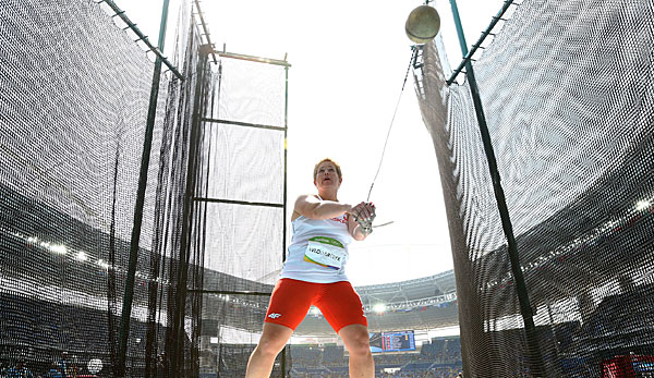 Anita Wlodarczyk hat ihren eigenen Weltrekord verbessert.