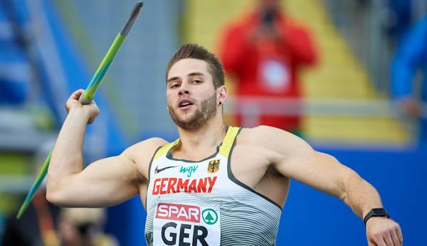 Speerwurf-Star Johannes Vetter hat bei der Team-EM der Leichtathleten im polnischen Chorzow die nächste Granate gezündet und sich mit dem zweitbesten Karrierewettkampf seinem deutschen Rekord angenähert.